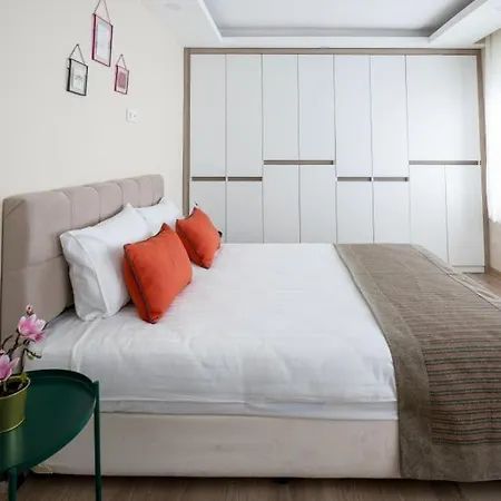 Hotel apartamentowy Abc *